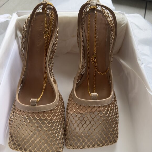 NWT BOTTEGA VENETA BEIGE MESH PUMP - Picture 9 of 15